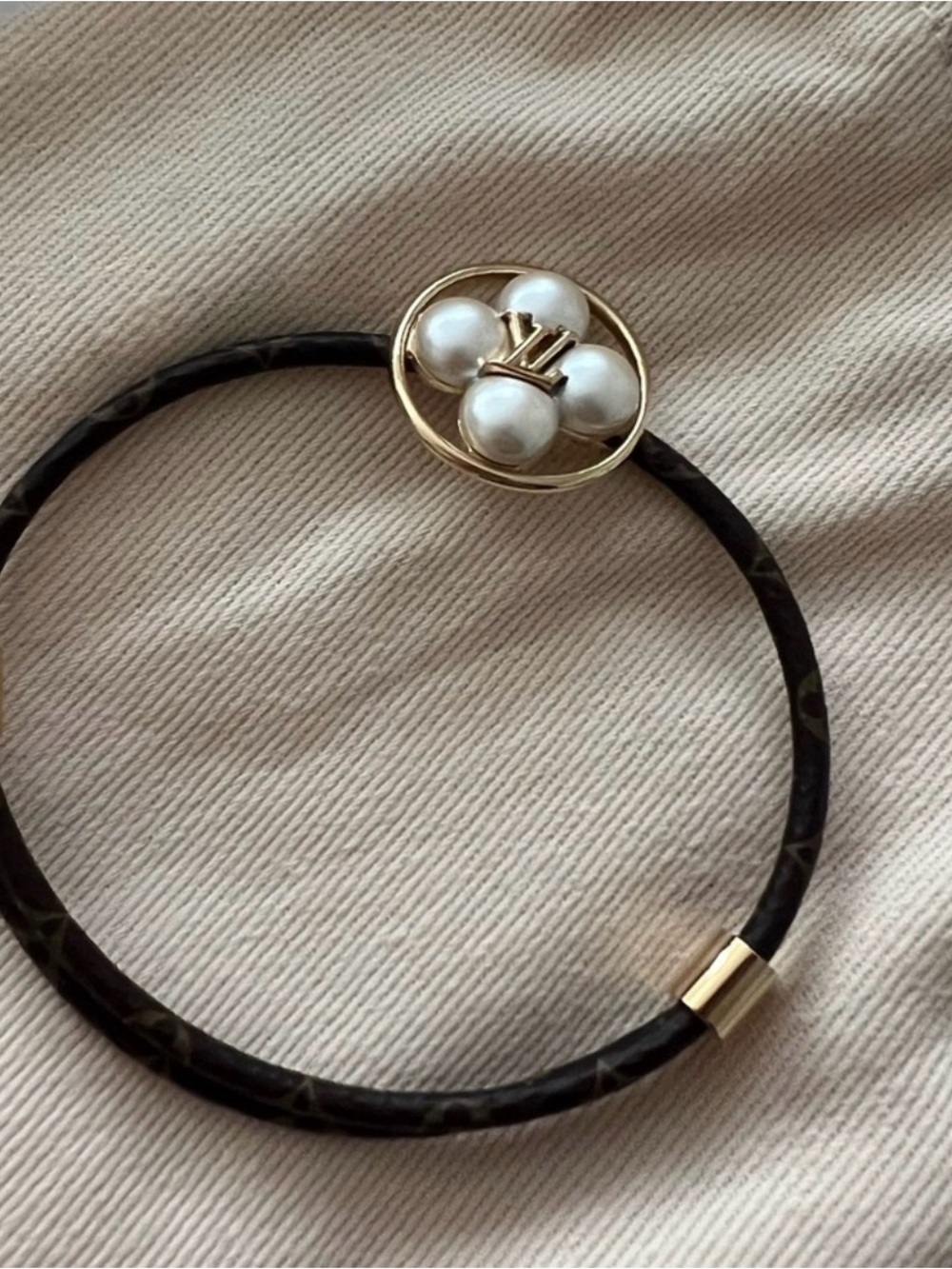 Louis Vuitton Black and Gold Pearl Monogram Hair Tie